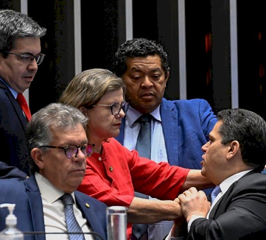 Em vitória de Lula, Senado aprova PEC do fim da escala 6x1 e trabalhador terá dois dias de folga por semana