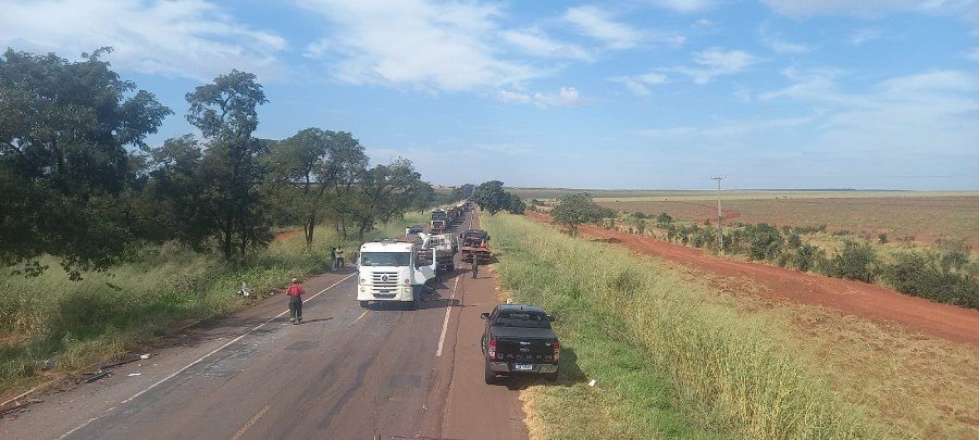 Nova Andradina: Condutor de caminhão que se envolveu em acidente com ônibus morre no Hospital Regional