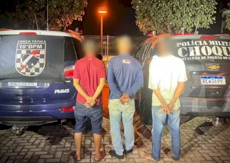 Acusado de estupro é encontrado morto em cela .