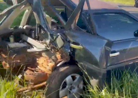 Acidente envolvendo Gol e Pick Up é registrado em Glória de Dourados.