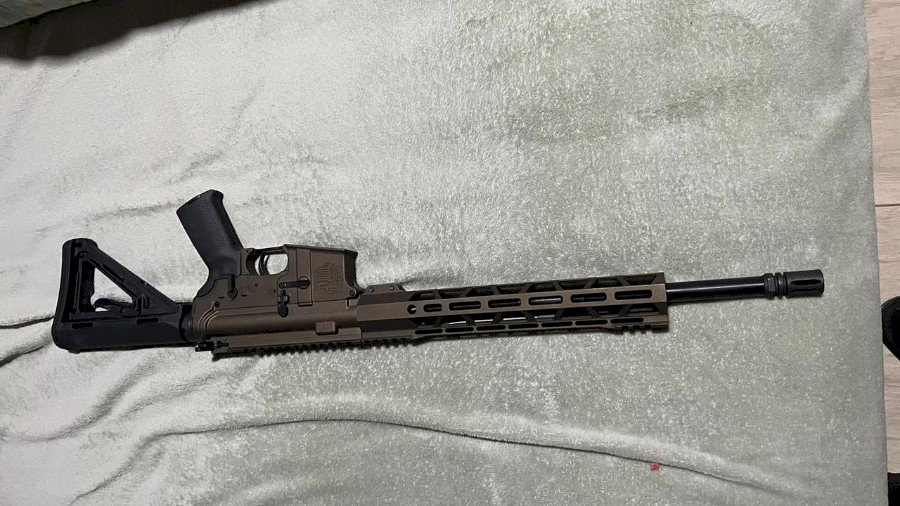 Polícia apreende 28 fuzis em ação contra empresa suspeita de venda irregular de armas em Dourados