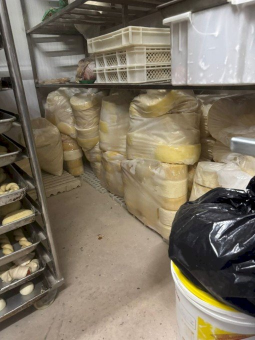 Polícia Civil autua em flagrante proprietário de padaria que comercializava produtos impróprios ao consumo