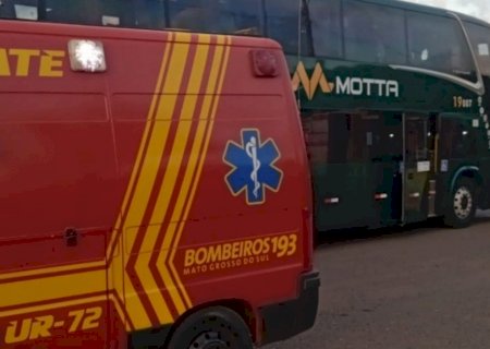 Morador de Ivinhema é socorrido após sofrer convulsão dentro de ônibus da Motta