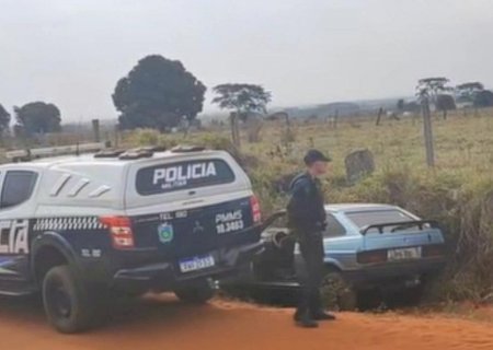 Deodápolis - Motorista perde controle da direção, bate em barranco na beira de estrada vicinal e homem morre
