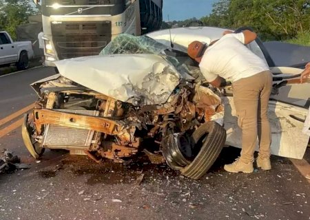 Acidente entre picape e caminhão deixa um morto na MS-497