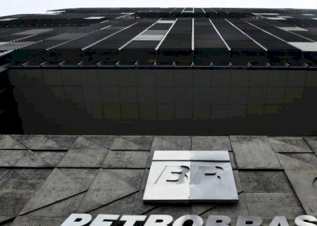Petrobras reduz preço da gasolina em 5,2% a partir desta terça