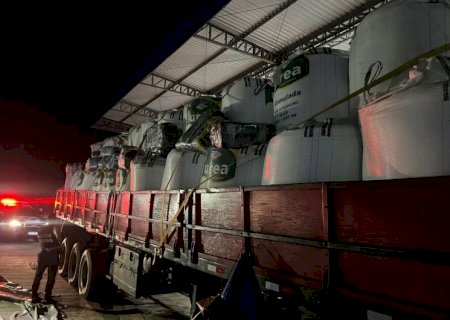PF intercepta caminhão com mais de 370 kg de drogas