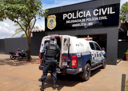 Angélica - Polícia Militar realizou cumprimento de mandado de prisão e conduz envolvidos por desacato e ameaça