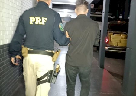 “Após perseguição e tiros, polícia apreende 1,2 tonelada de maconha e realiza prisão em Dourados”