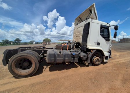 PMR recupera caminhão na MS-306 com registro na delegacia de furto