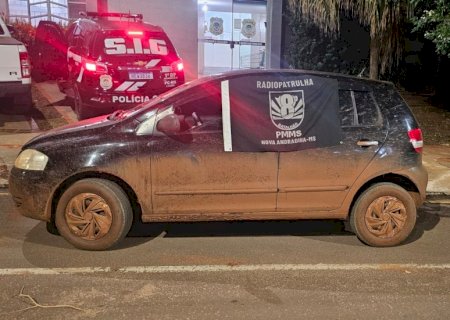 Operação policial resulta em apreensão de droga e recuperação de carro roubado