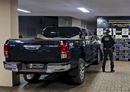 DOF recupera caminhonete furtada carregada com 1,6 tonelada de maconha