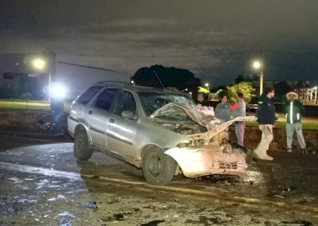 Colisão frontal deixa um morto e cinco feridos na BR-463, em Dourados
