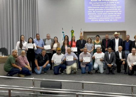 Câmara Municipal de Ivinhema concede honraria em comemoração ao Dia da Imprensa, homenageando NATAL DE BARROS