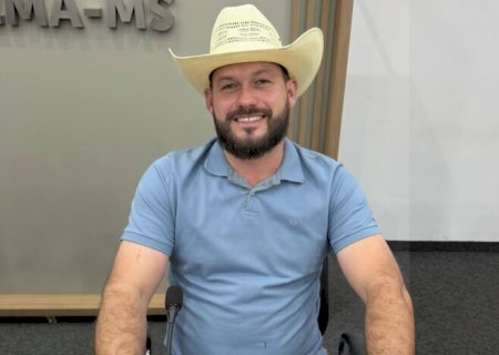 Eder Chicó solicita instalação de bicicletários na Escola Municipal Prof. André Geraldo dos Santos, bem como na demais unidades da rede municipal de ensino