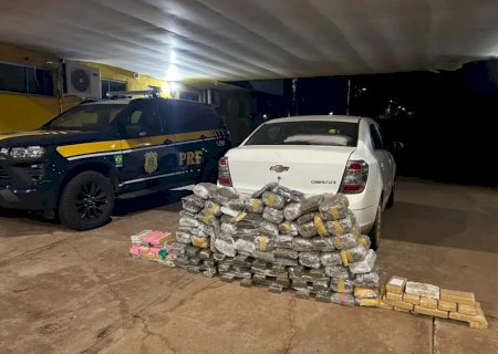Policia Rodoviária Federal apreendeu casal com mais de 130 kg drogas na BR -262