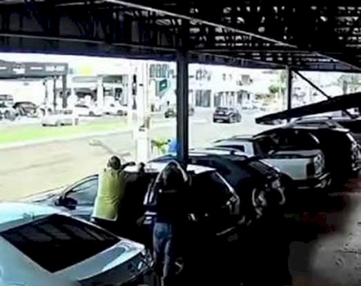 Dono de academia é preso suspeito de envolvimento na morte de jovem em garagem