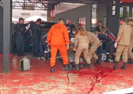 Jovem morre após ser baleado com dois tiros na cabeça em garagem de venda de veículos em Dourados
